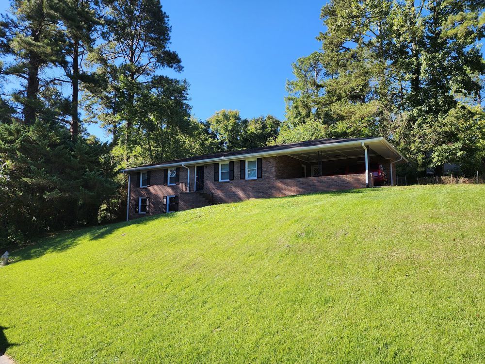 Rare 5 bedroom 3 bath home located in Marietta property image