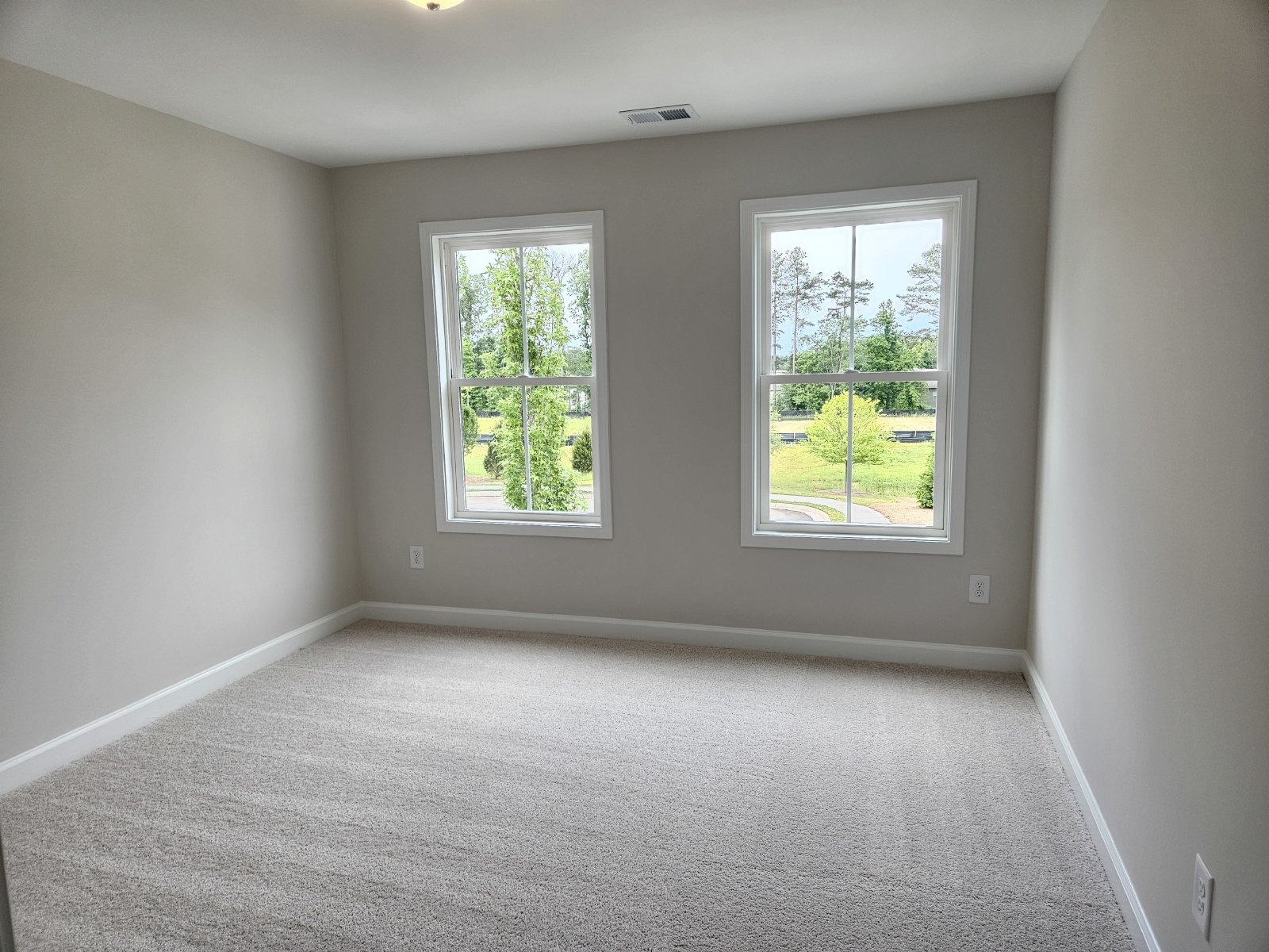 Beautiful New 3 Bed 2.5 Bath Townhome located in Acworth property image