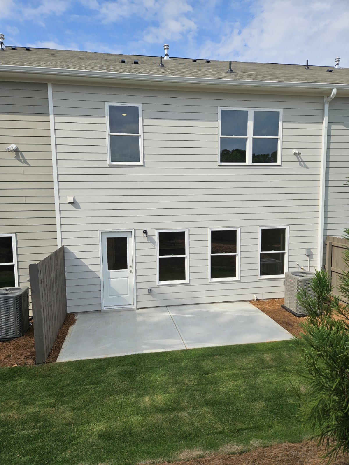 Beautiful New 3 Bed 2.5 Bath Townhome located in Acworth property image