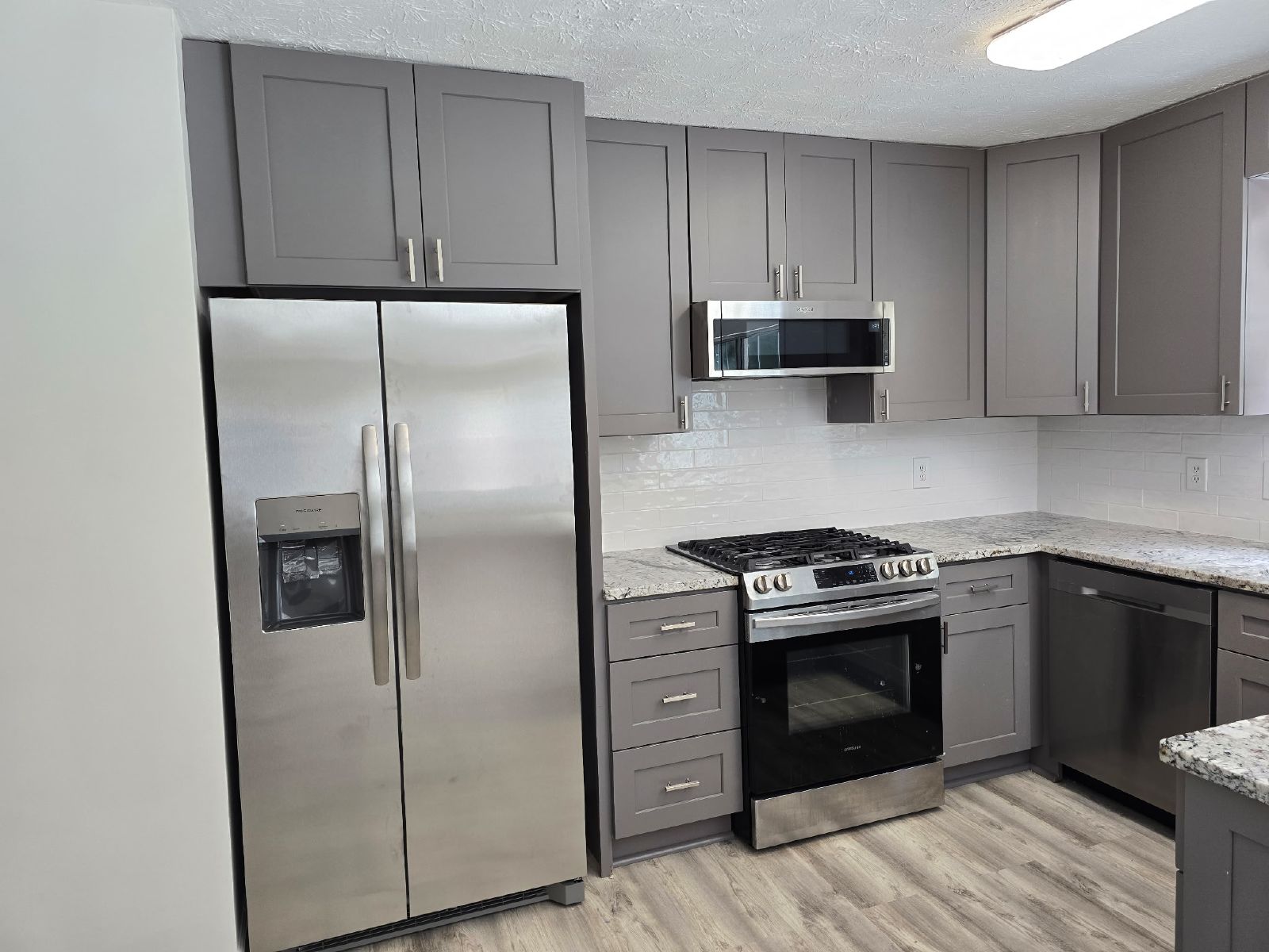 Beautiful 3 bed 2.5 bath home located in Canton property image