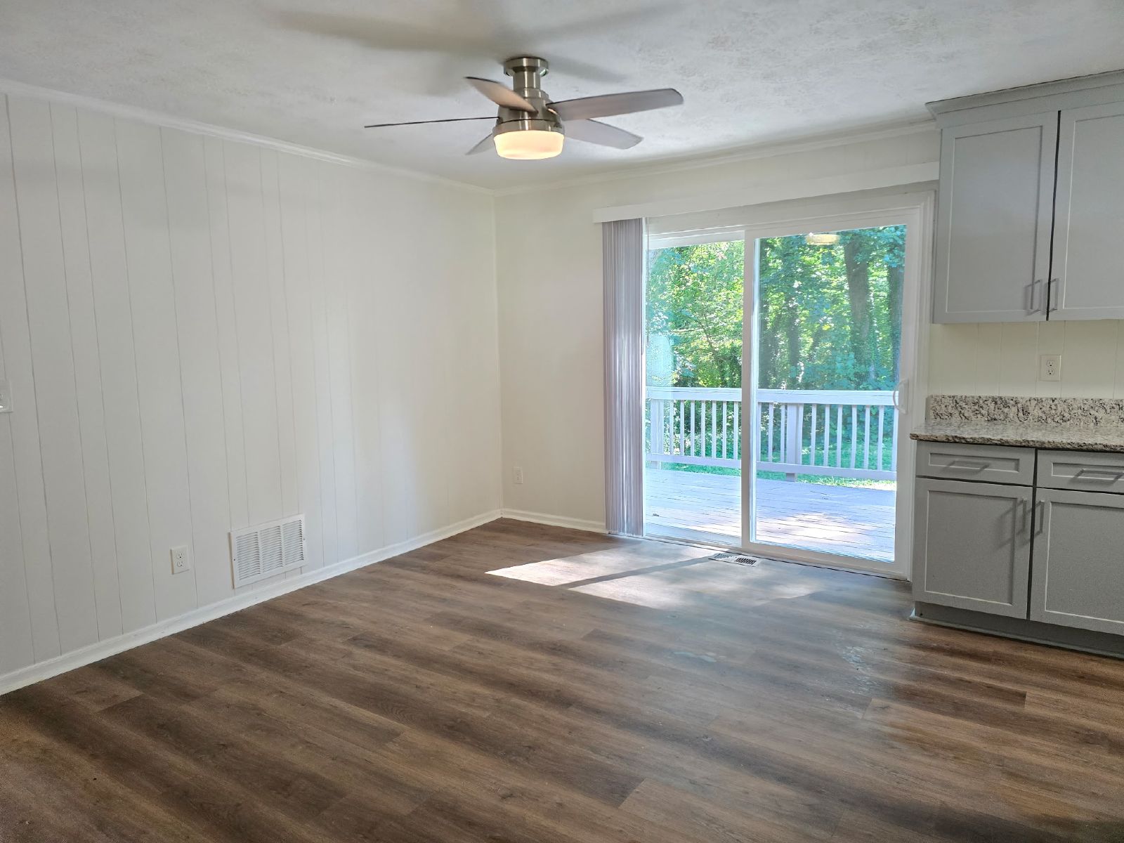 Renovated 3 bed 1.5 bath home located in Mableton property image