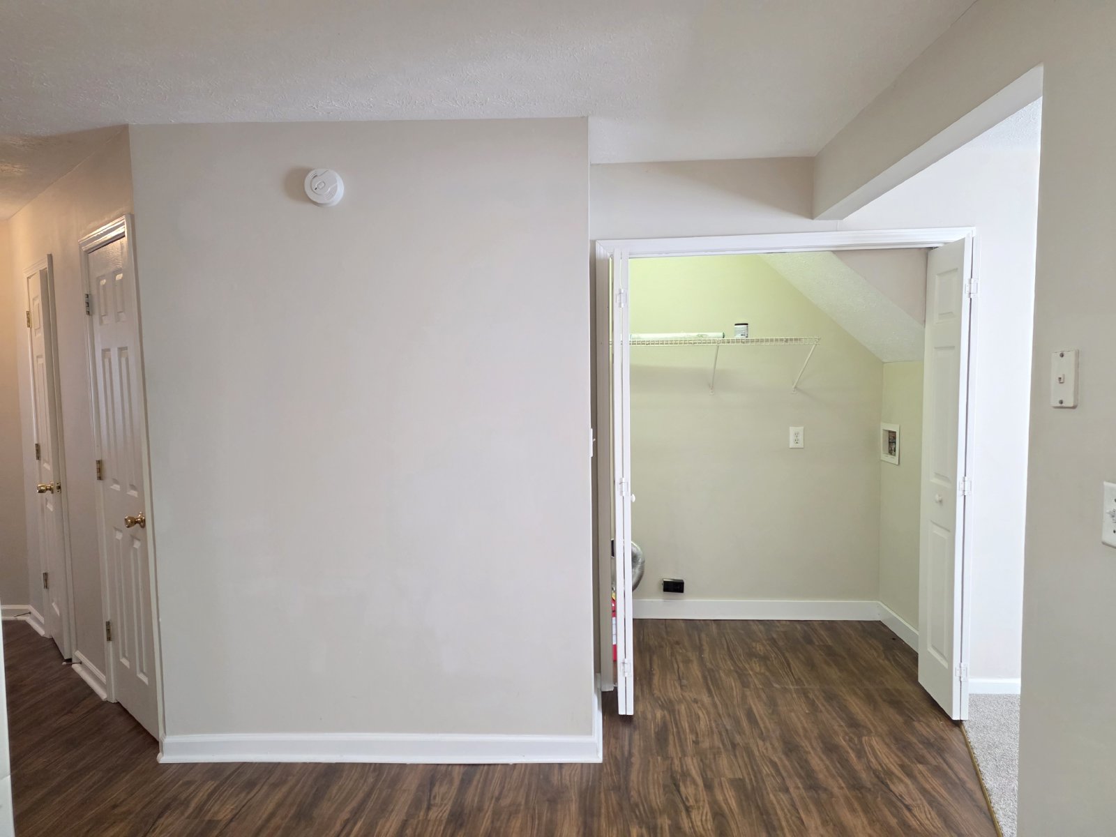 Rare 2 bed 2 bath Townhome located in Acworth property image