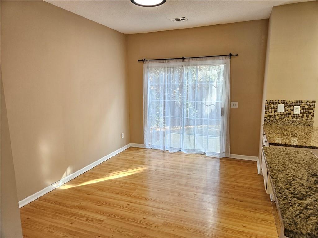 Rare 3 bed 2.5 bath Townhome located in Marietta property image