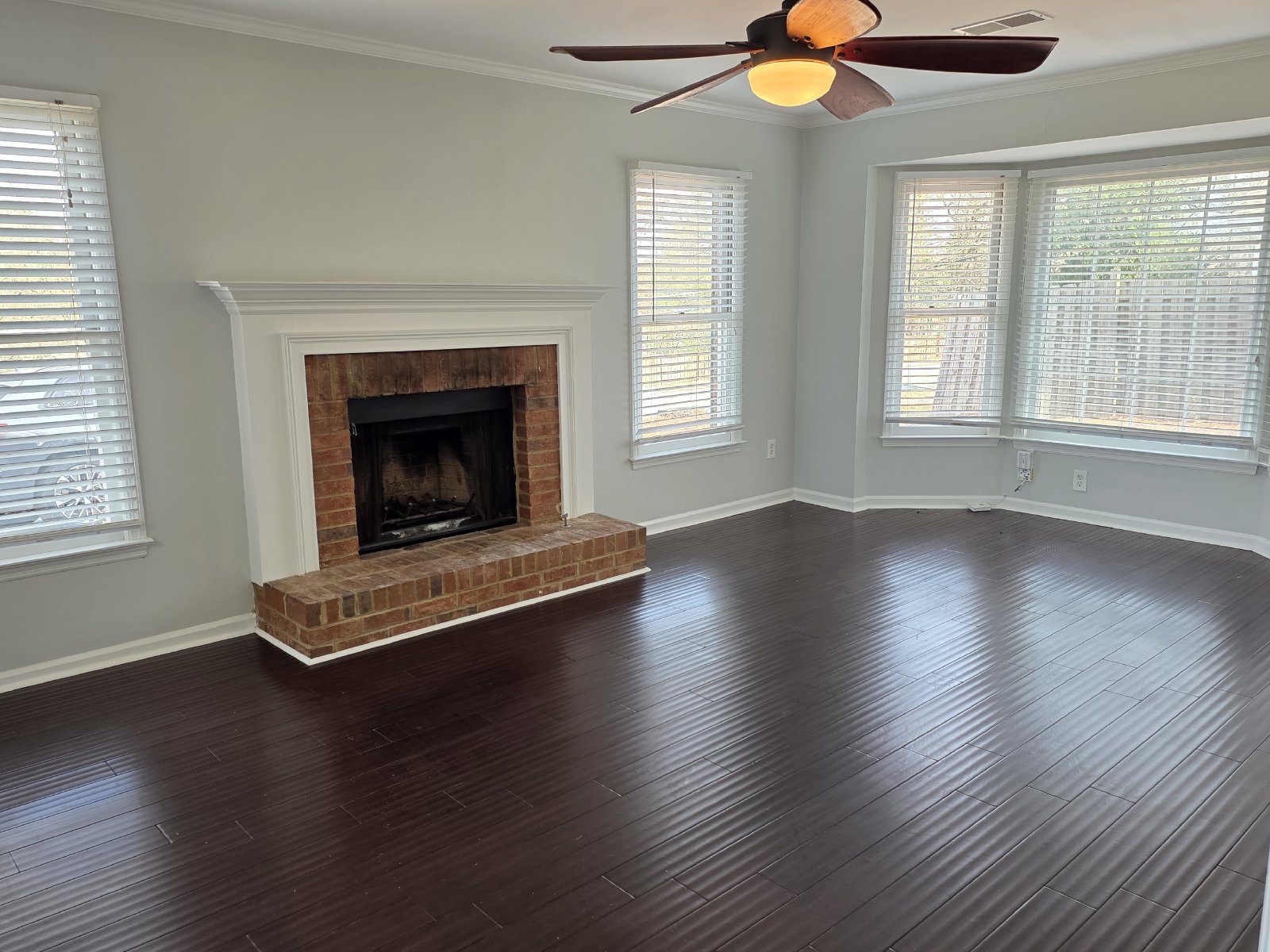 Rare 3 bed 2 bath Townhome located in Smyrna property image