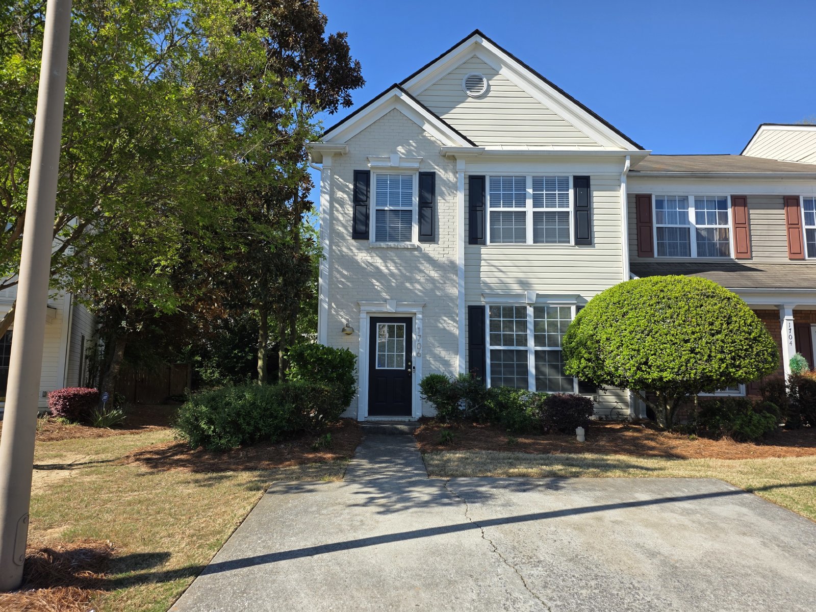 Rare 3 bed 2.5 bath Townhome located in Kennesaw property image
