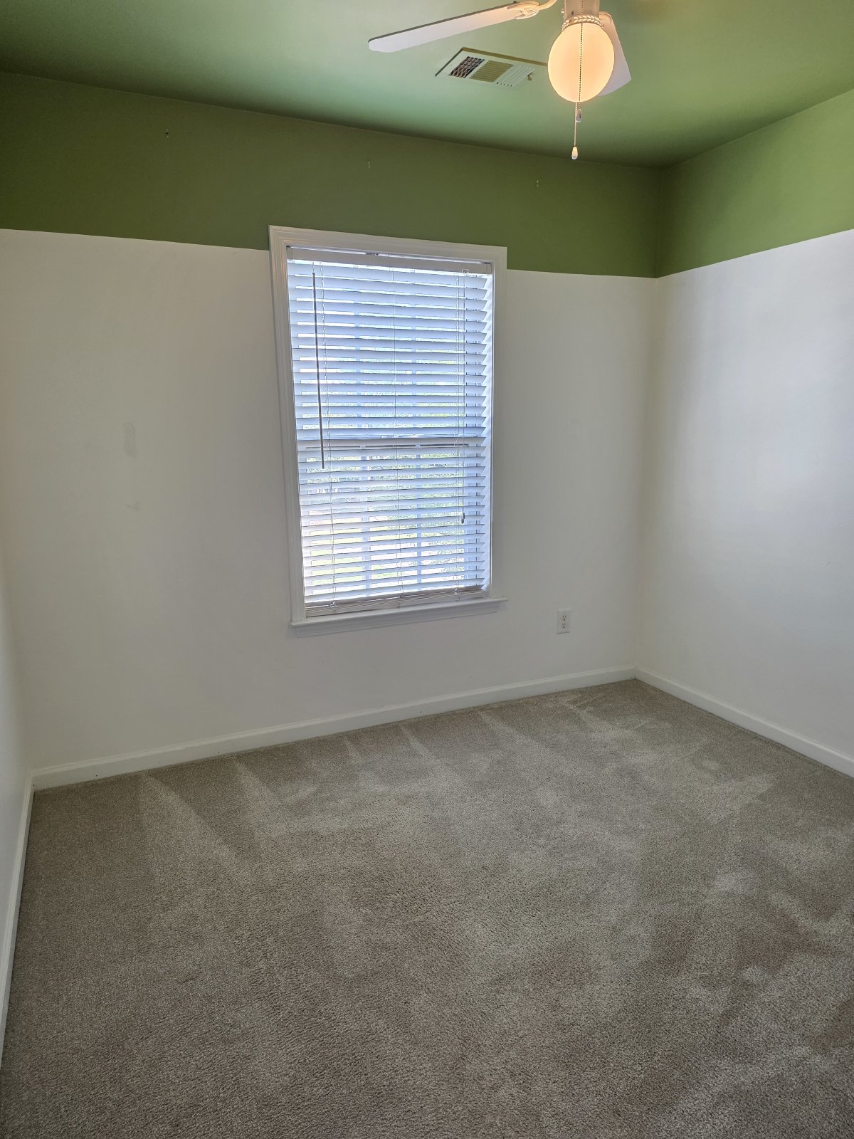 Rare 3 bed 2.5 bath Townhome located in Kennesaw property image