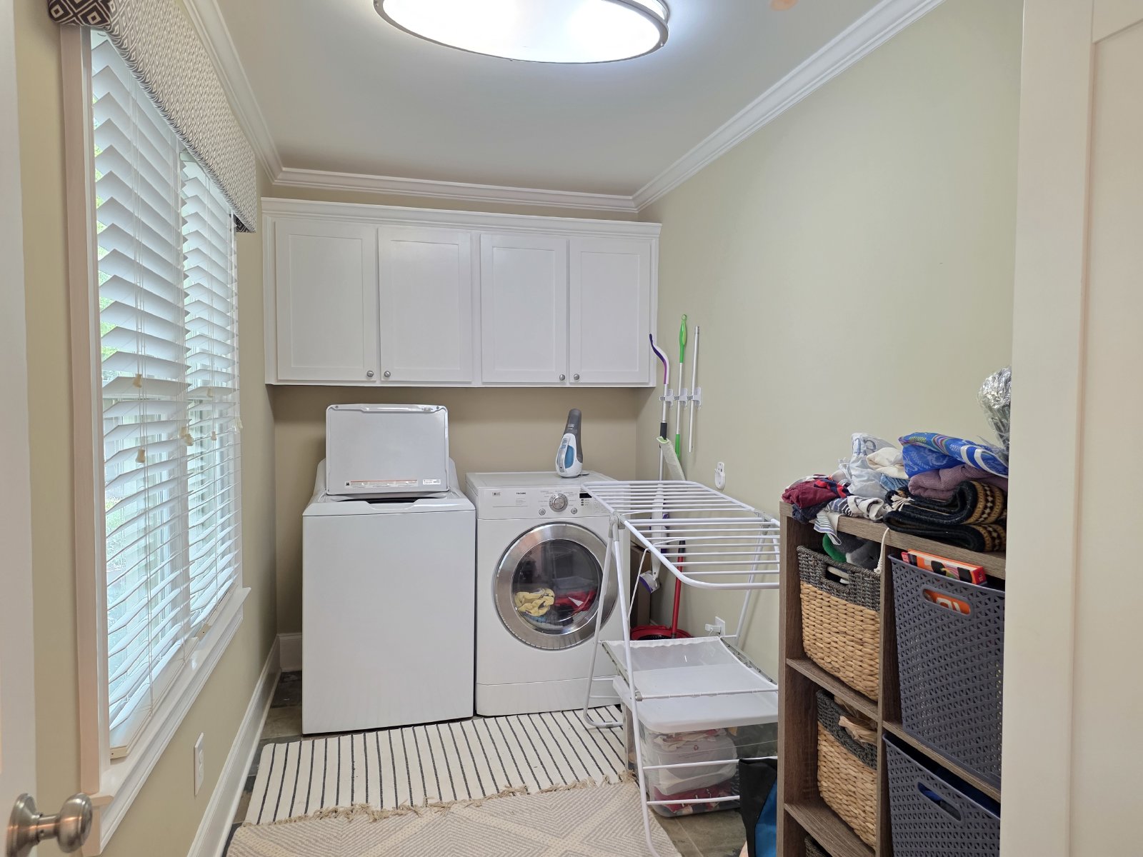 Rare 4 bed 3 bath home located in Smyrna property image