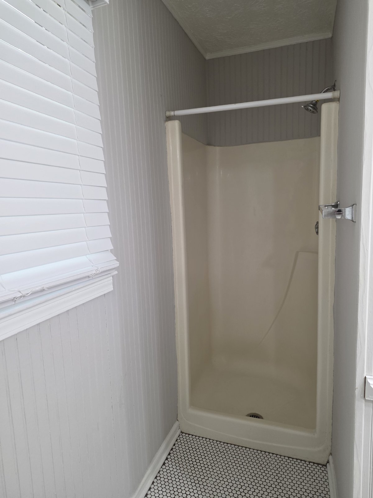 Rare 3 bed 2 bath ranch located in Marietta property image