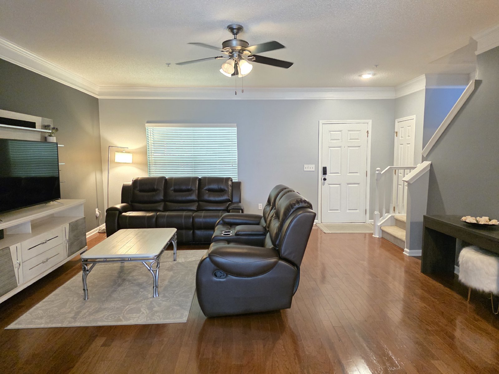 Rare 2 bed 2.5 bath Townhome located in Woodstock property image