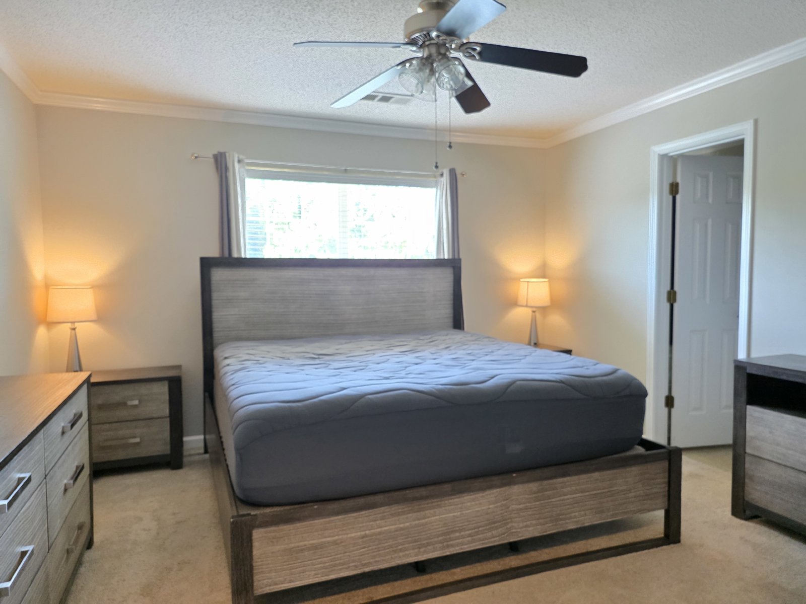 Rare 2 bed 2.5 bath Townhome located in Woodstock property image