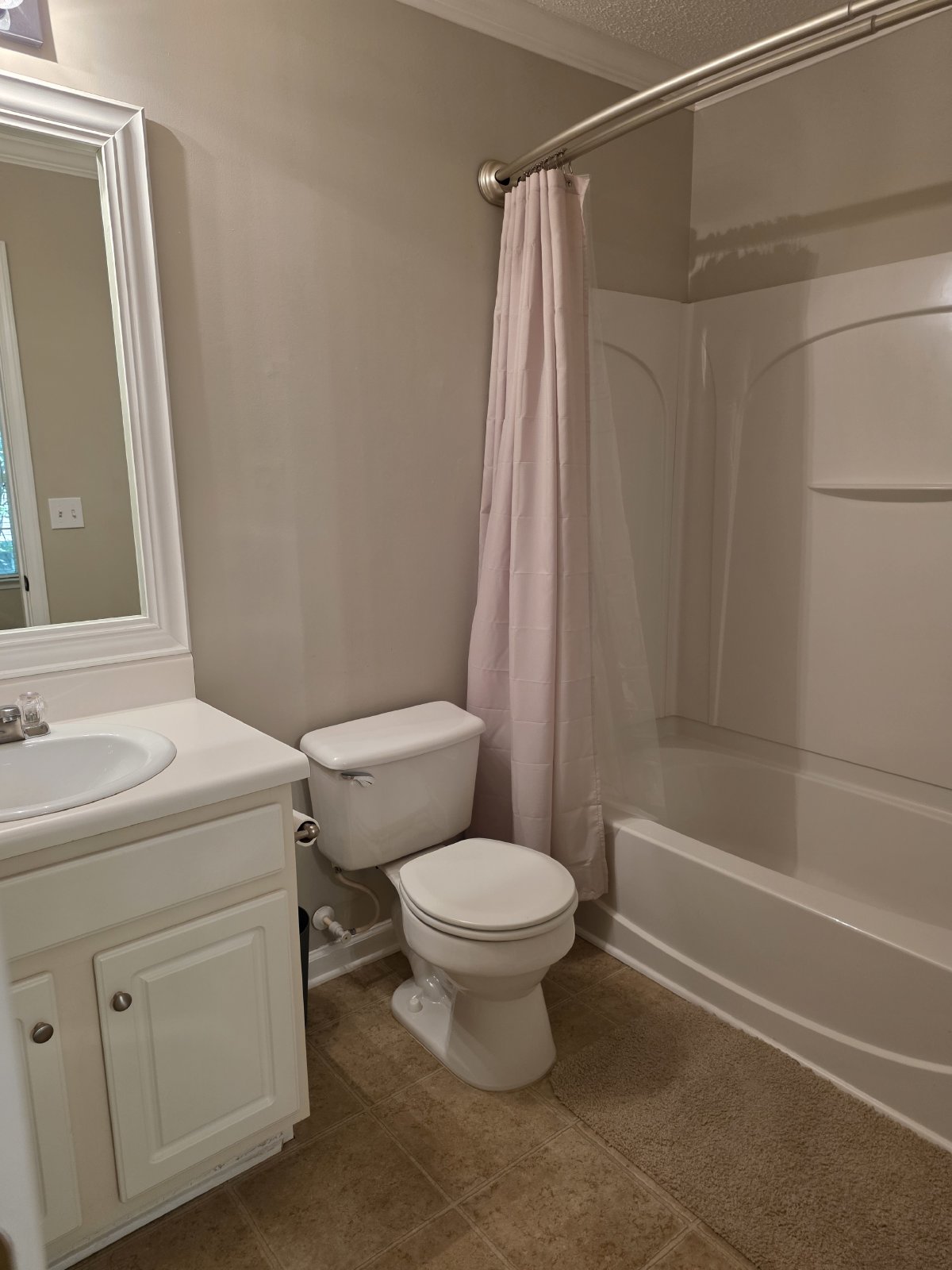 Rare 2 bed 2.5 bath Townhome located in Woodstock property image