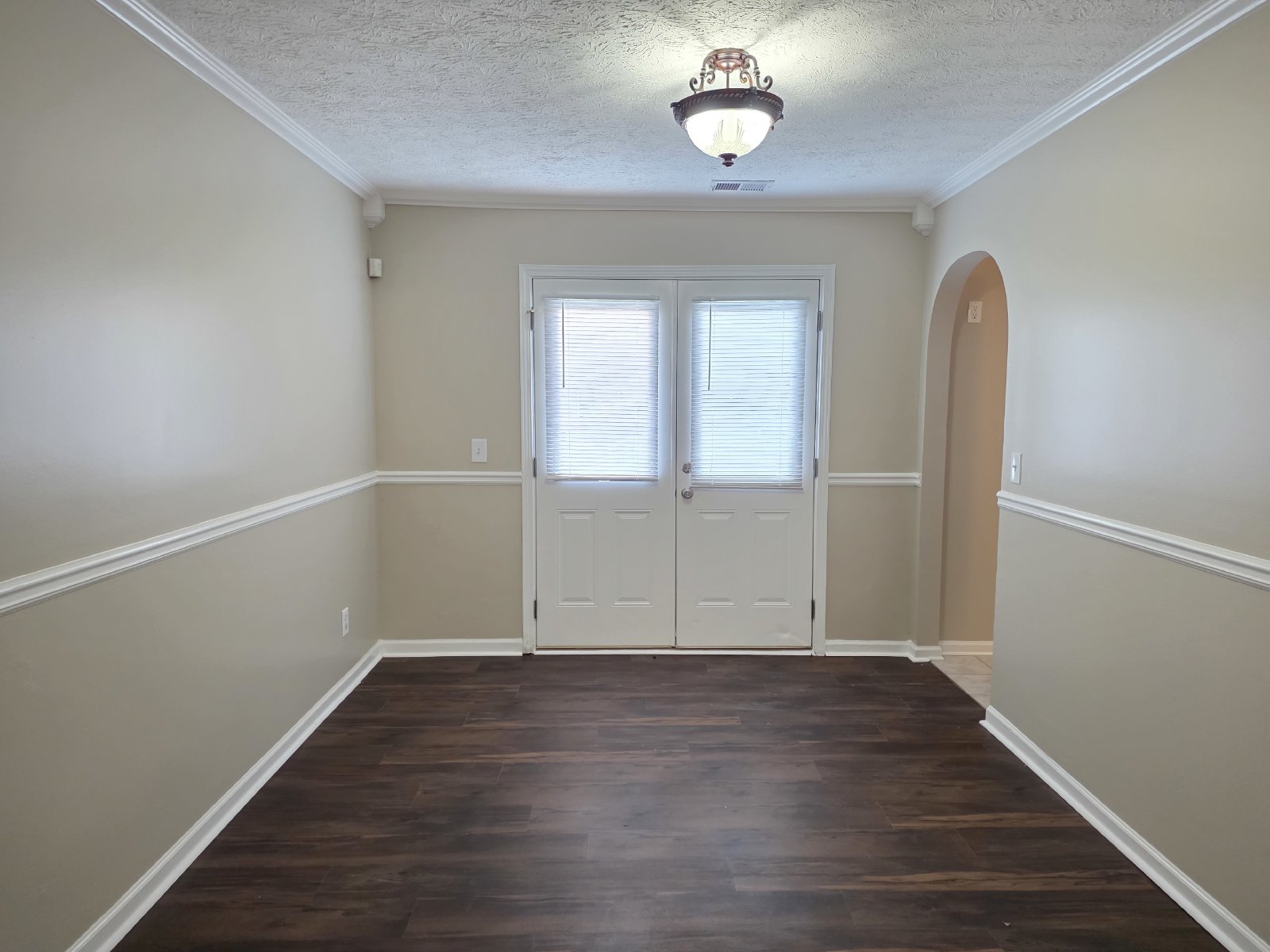 Updated 4 bed 2.5 bath home located in Hiram property image