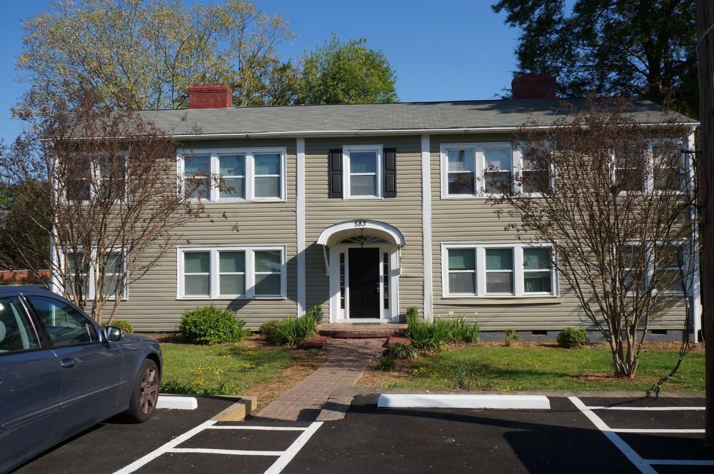 Rare 2 bed 1 bath condo located in Marietta property image